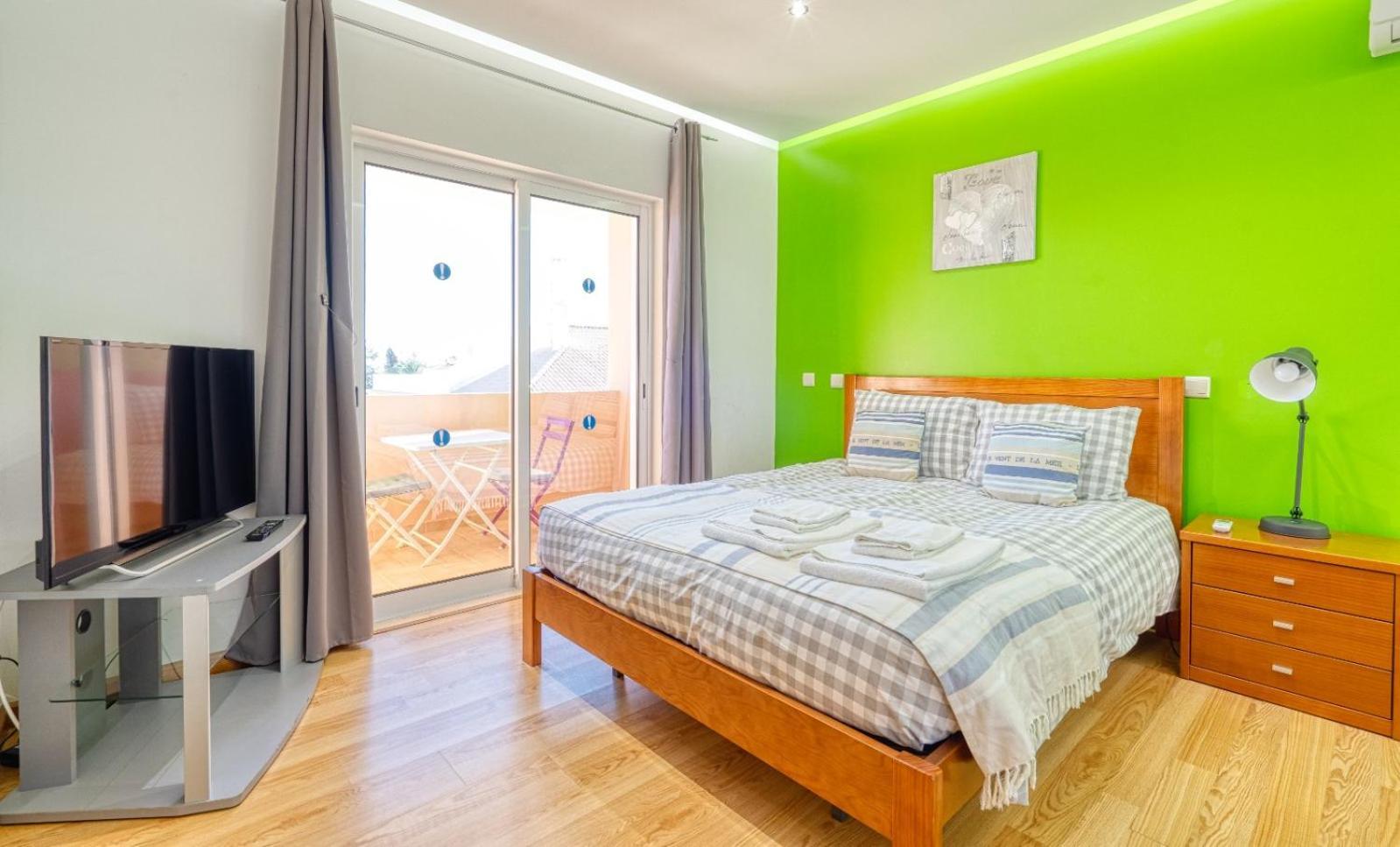 Full Private 300Sqm Villa Jacuzzi Heated Pool Ideal & Quiet Location Albufeira Dış mekan fotoğraf