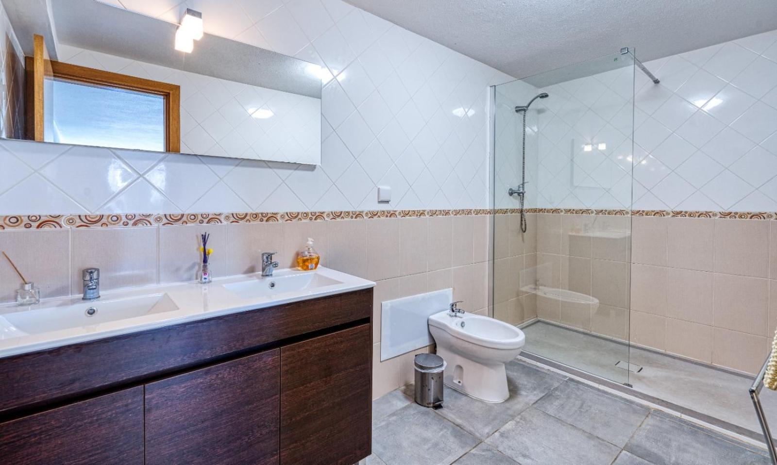 Full Private 300Sqm Villa Jacuzzi Heated Pool Ideal & Quiet Location Albufeira Dış mekan fotoğraf