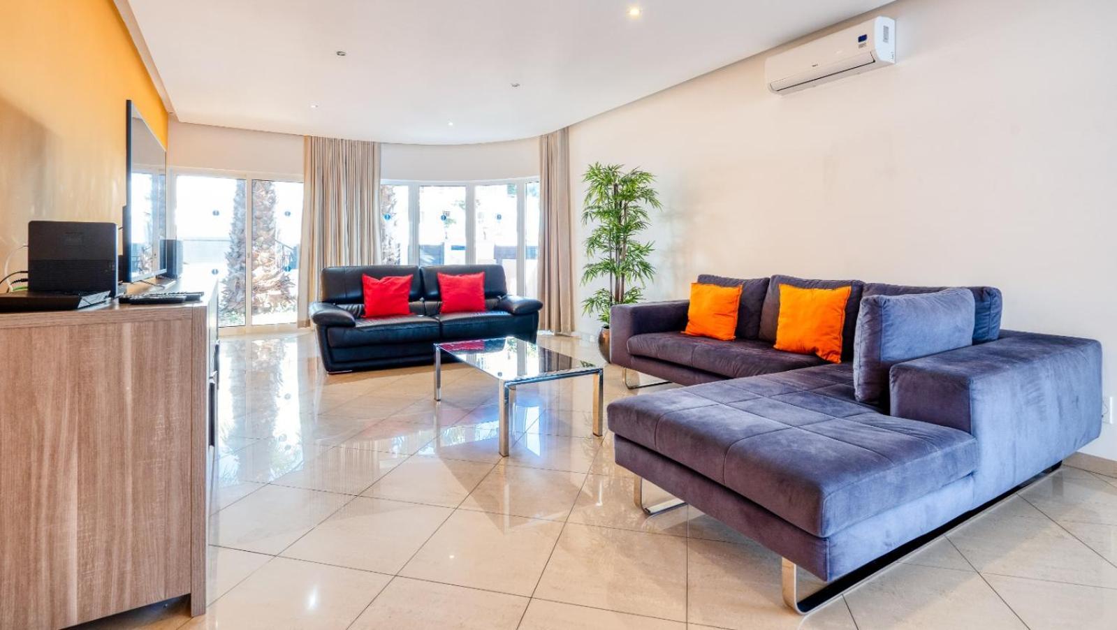 Full Private 300Sqm Villa Jacuzzi Heated Pool Ideal & Quiet Location Albufeira Dış mekan fotoğraf