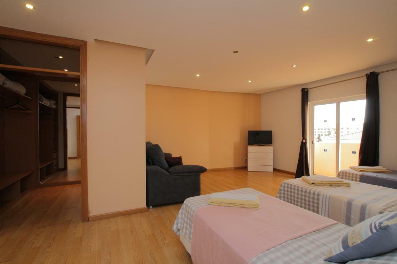Full Private 300Sqm Villa Jacuzzi Heated Pool Ideal & Quiet Location Albufeira Dış mekan fotoğraf